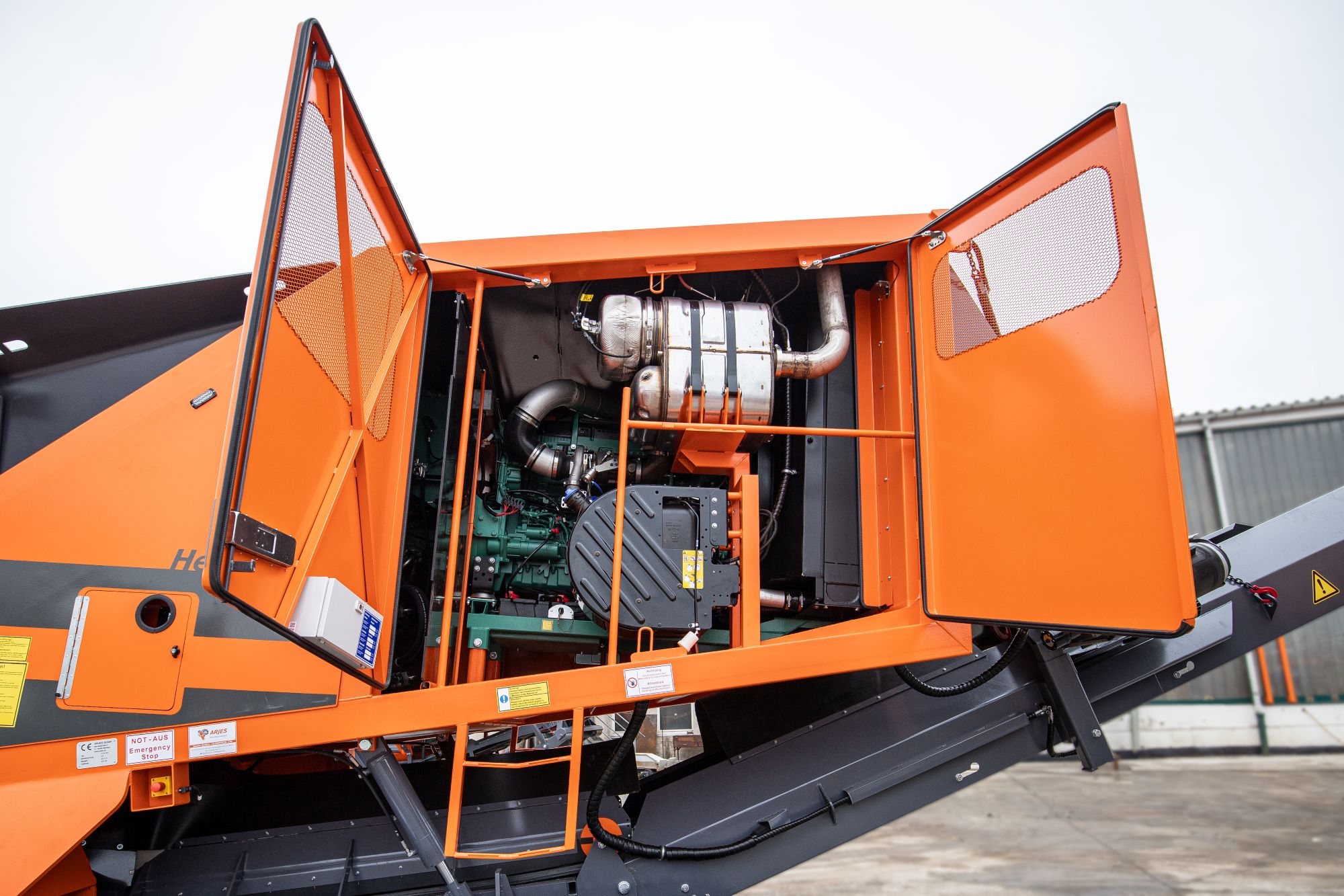 ARJES TITAN 900 撕碎机