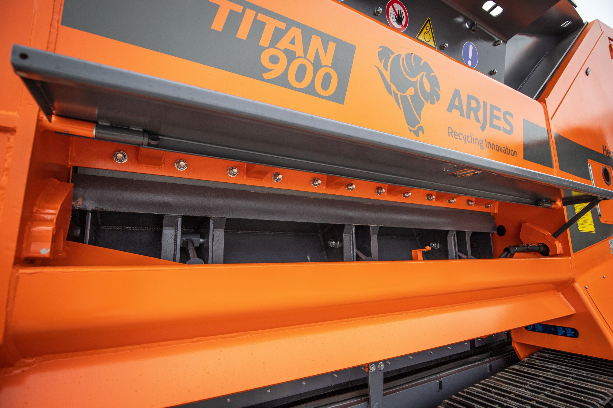 ARJES TITAN 900 撕碎机